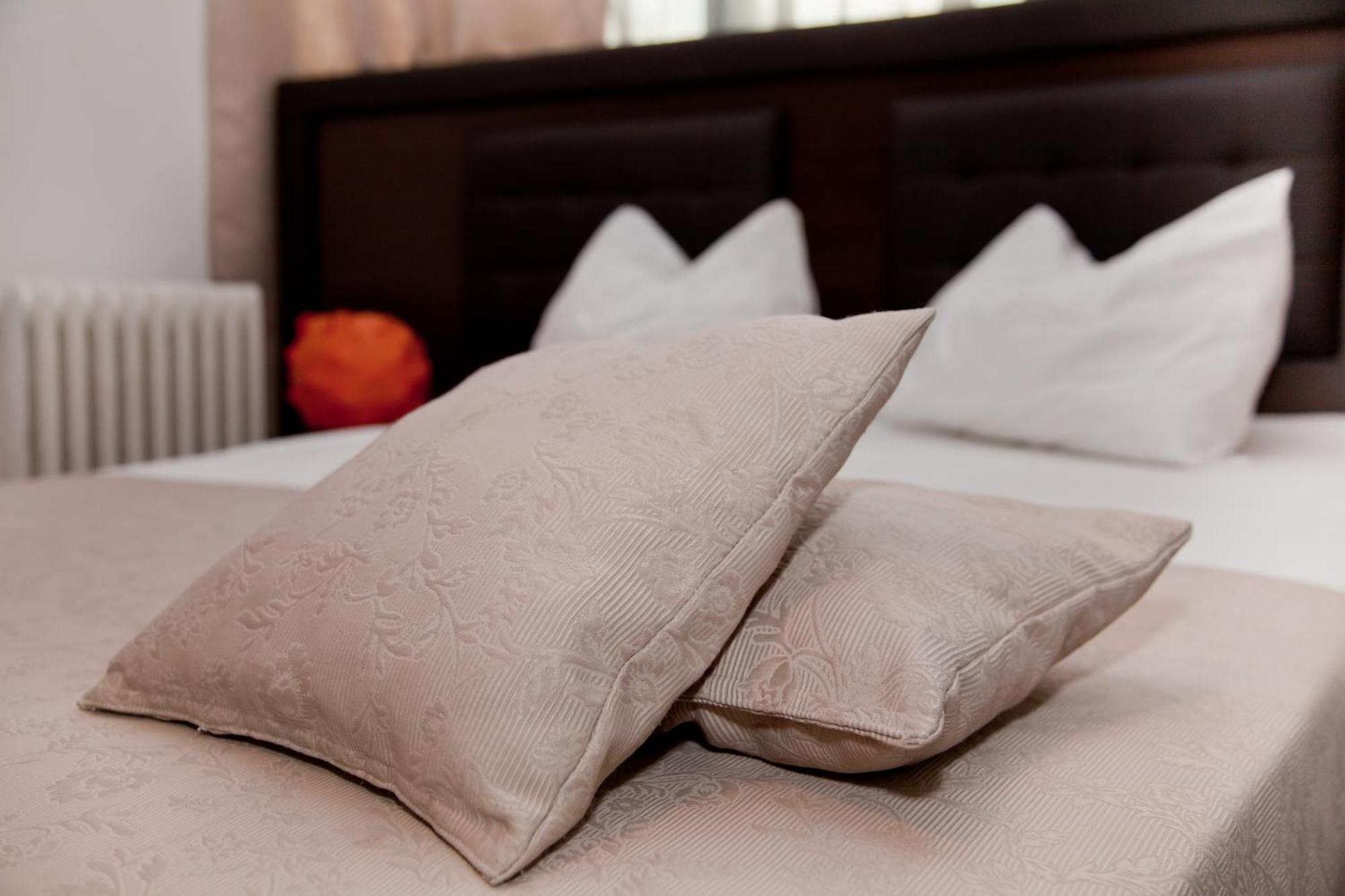Hotel Metropol Питещ Стая снимка