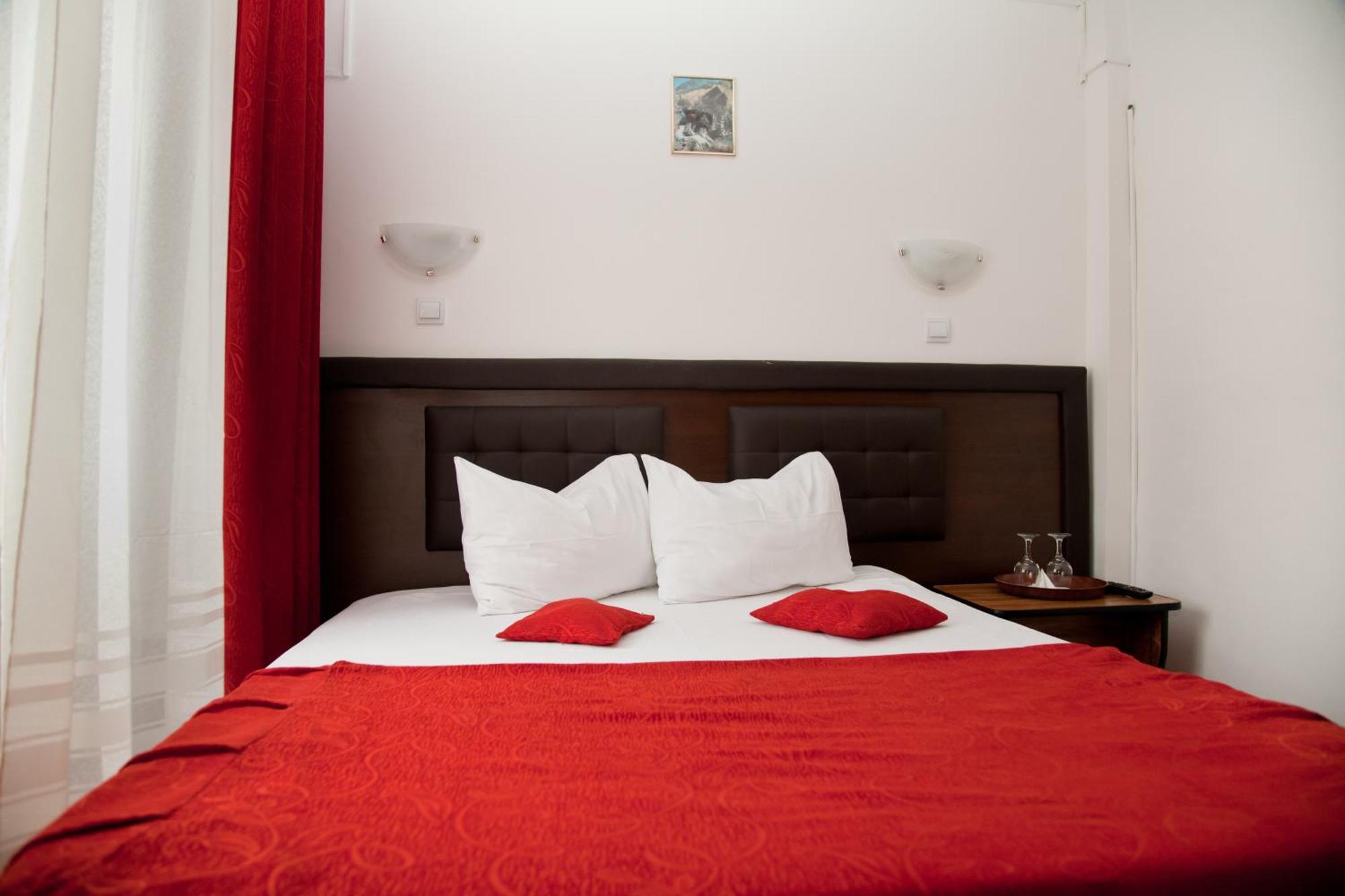 Hotel Metropol Питещ Стая снимка